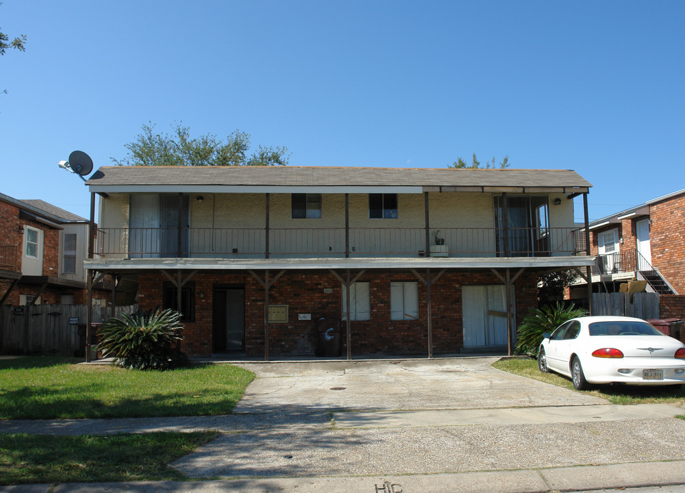 3665 Martinique Ave in Kenner, LA - Foto de edificio