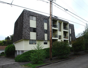 801 N 43rd St in Seattle, WA - Building Photo - Building Photo