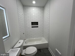 2115 E Chelten Ave in Philadelphia, PA - Building Photo - Building Photo