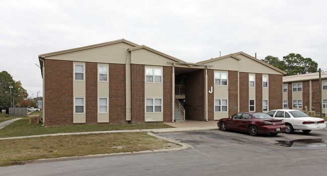 Henry Kirkland Garden Apartments in Panama City, FL - Building Photo - Building Photo