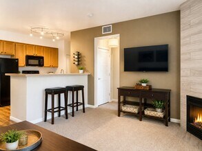 10290 W 55th Ln in Arvada, CO - Foto de edificio - Building Photo