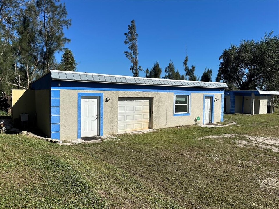 4477 Duncan Rd in Punta Gorda, FL - Building Photo