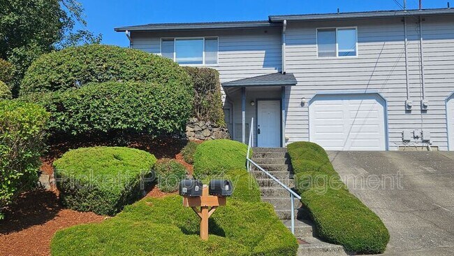2641 Stephenson Ave in Bremerton, WA - Building Photo - Building Photo