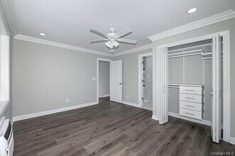 164 W Montauk Hwy in Hampton Bays, NY - Building Photo - Building Photo