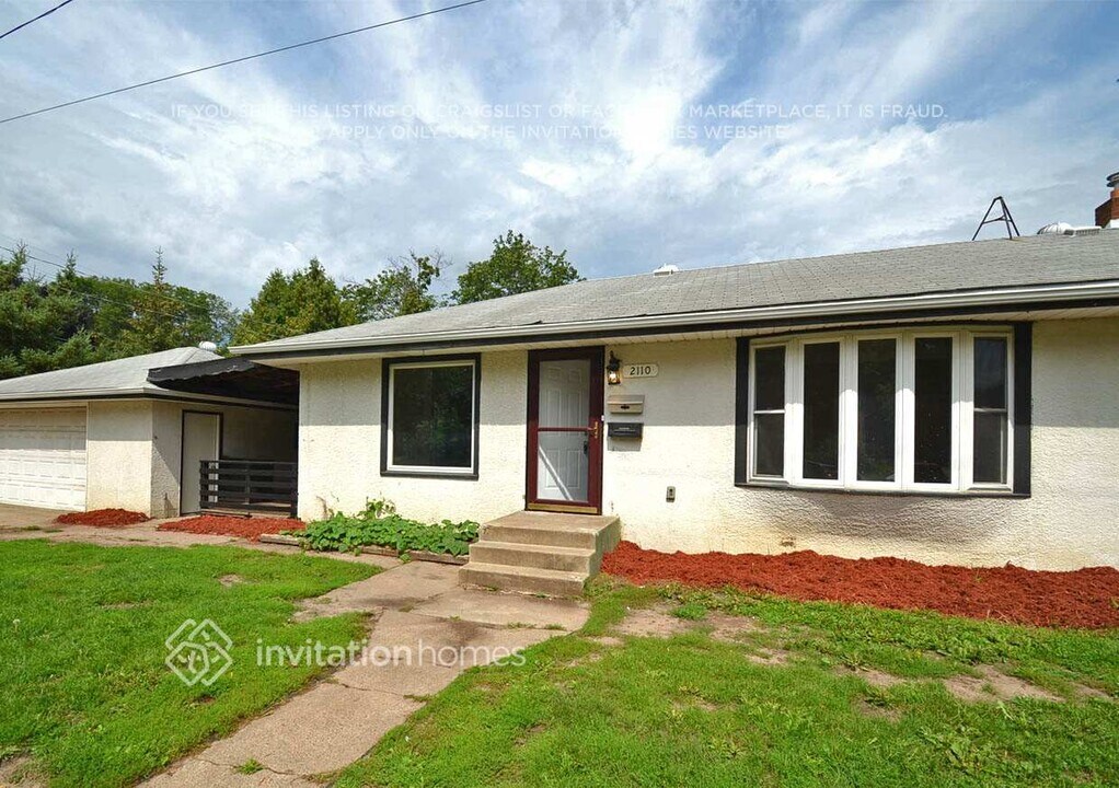 2110 2nd St S in South St. Paul, MN - Building Photo