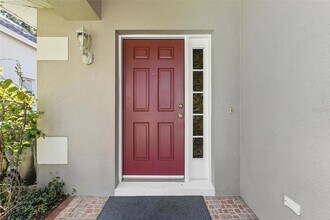 15016 Deer Meadow Dr in Lutz, FL - Building Photo - Building Photo