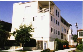 Manning Avenue Apartments