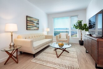 View at Blossom Hill in San Jose, CA - Foto de edificio - Building Photo