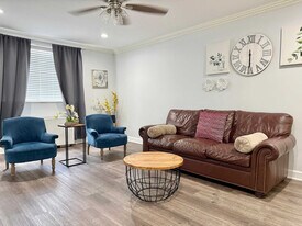 215 Piedmont Ave NE in Atlanta, GA - Building Photo