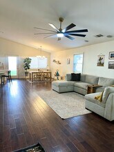 9124 Morning Harvest Ave in Bakersfield, CA - Building Photo - Building Photo