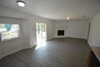 905 Valerie Dr in North Little Rock, AR - Building Photo - Building Photo