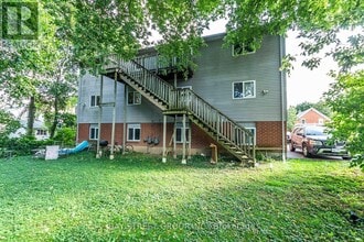 38 Noecker St in Waterloo, ON - Building Photo - Building Photo