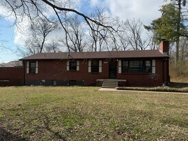 646 McMurray Dr in Nashville, TN - Building Photo