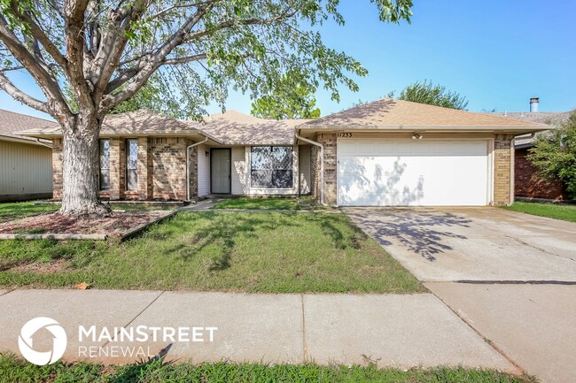 property at 11233 Cimarron Dr