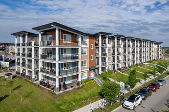 Walden Place in Calgary, AB - Building Photo - Building Photo