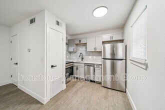 3167 E 49th St in Tulsa, OK - Building Photo - Building Photo