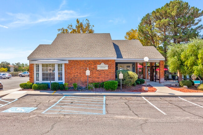High Range Village in Las Cruces, NM - Foto de edificio - Building Photo