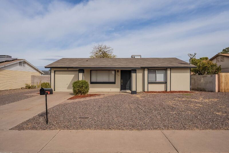 3220 W Michelle Dr in Phoenix, AZ - Building Photo