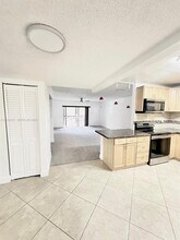 8632 NW 34th Pl in Sunrise, FL - Building Photo - Building Photo