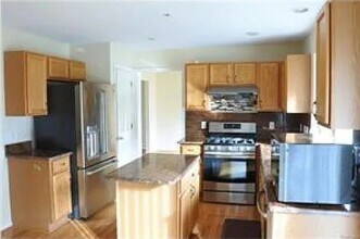 3165 Empire State Dr in Canton Township, MI - Building Photo - Building Photo