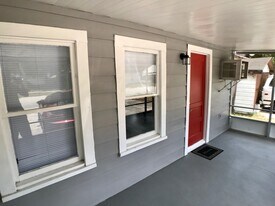 109 E Bass St in Kissimmee, FL - Building Photo