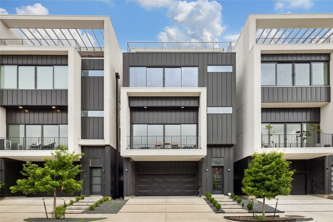 property at 711 Memorial Heights Dr