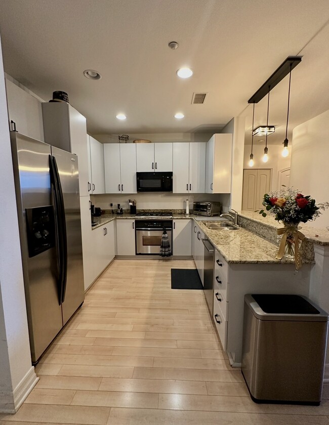 1225 Island Ave, Unit 313 in San Diego, CA - Foto de edificio - Building Photo