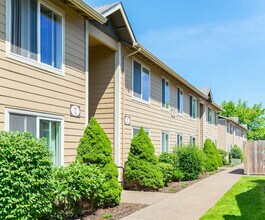 Alexan Park Commons in Gresham, OR - Foto de edificio - Building Photo