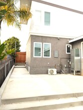 2236 Sea Breeze Dr in San Diego, CA - Building Photo - Building Photo