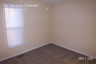 1335 E Richmond St in Springfield, MO - Building Photo - Building Photo