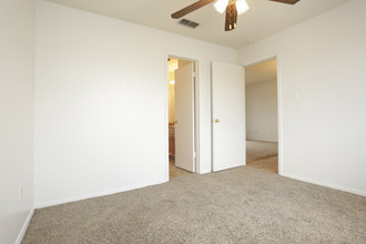 Las Resacas Apartments in Brownsville, TX - Building Photo - Interior Photo