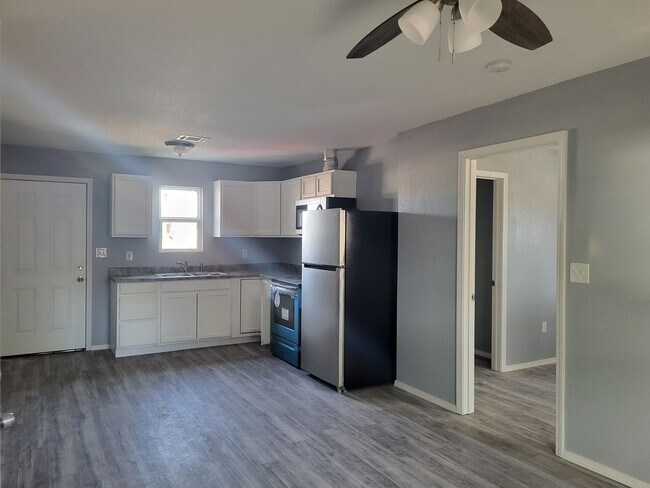 1104 SW 20th Ave-Unit -1104 SW 20th #C in Amarillo, TX - Building Photo - Building Photo