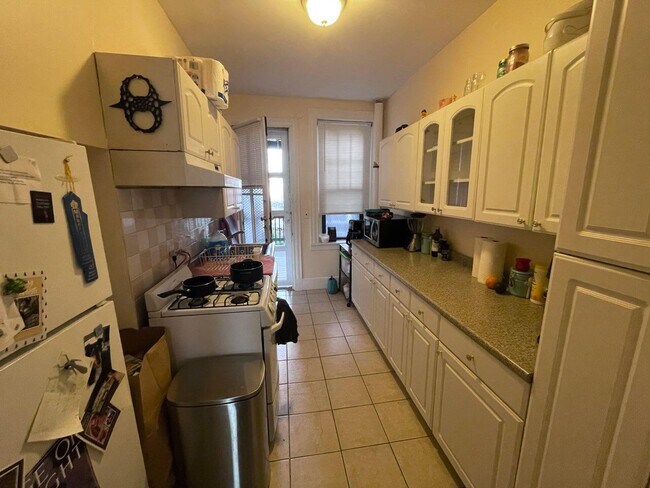 57 Brighton Ave, Unit 2 in Boston, MA - Building Photo - Building Photo