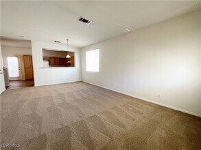 1312 Creek Village Ave in Las Vegas, NV - Building Photo - Building Photo