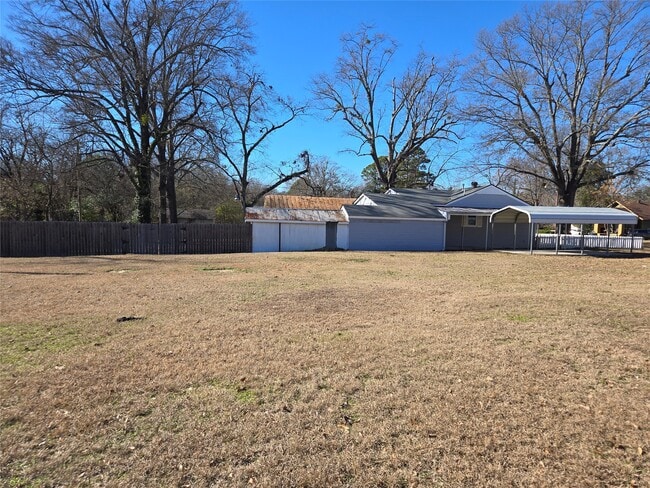 1711 W 17th St in Texarkana, TX - Building Photo - Building Photo
