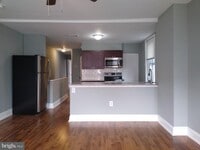 2829 W Oxford St photo'