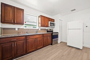 7772 NW 9th Ave in Miami, FL - Building Photo