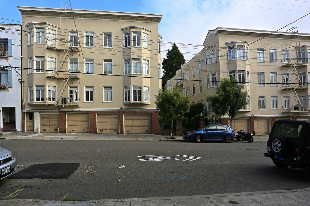 1535-1540 Green St in San Francisco, CA - Building Photo