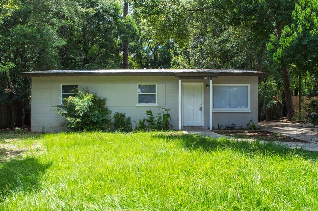 property at 2036 Warwick St