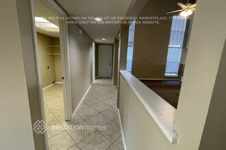 9056 Quail Creek Dr in Tampa, FL - Foto de edificio - Building Photo