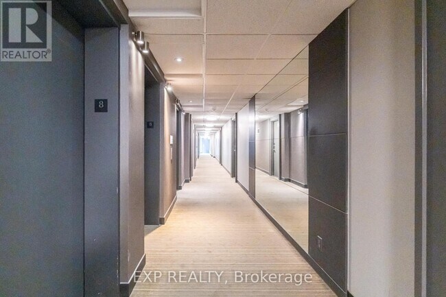 11 St Joseph St in Toronto, ON - Building Photo - Building Photo