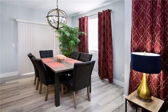 7705 Himalayas Ave in Las Vegas, NV - Building Photo - Building Photo