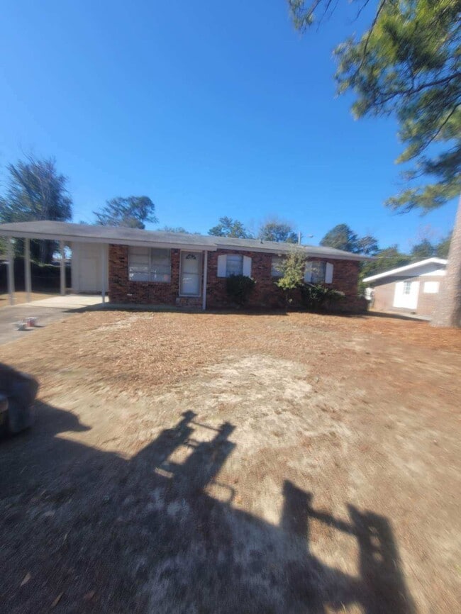 1415 Springview Dr in Augusta, GA - Foto de edificio - Building Photo