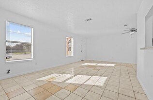 3428 Lantern Ln in Baytown, TX - Building Photo