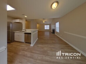 1207 Larkspur Dr in Mooresville, NC - Foto de edificio - Building Photo