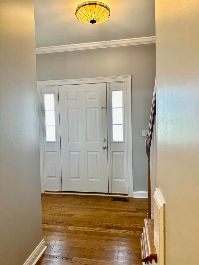 114 W Green St in Versailles, KY - Building Photo - Building Photo