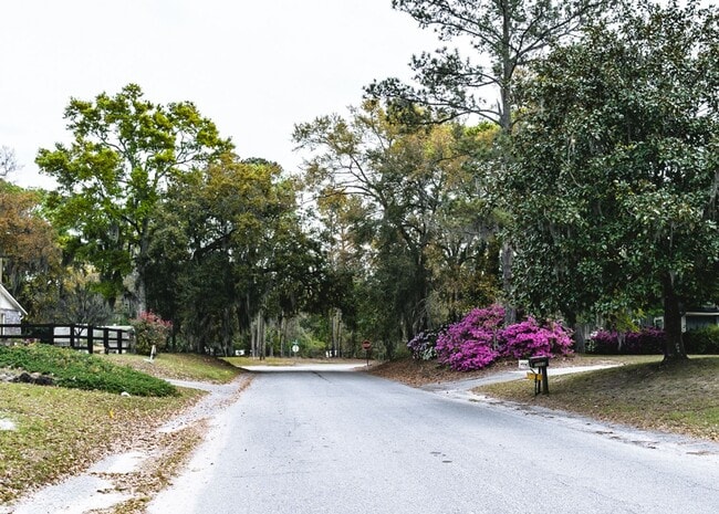 7005 Magnolia St in Beaufort, SC - Building Photo - Building Photo