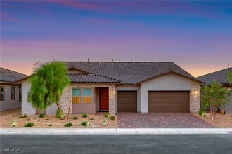 375 Portus Delphini Ct in Henderson, NV - Foto de edificio - Building Photo