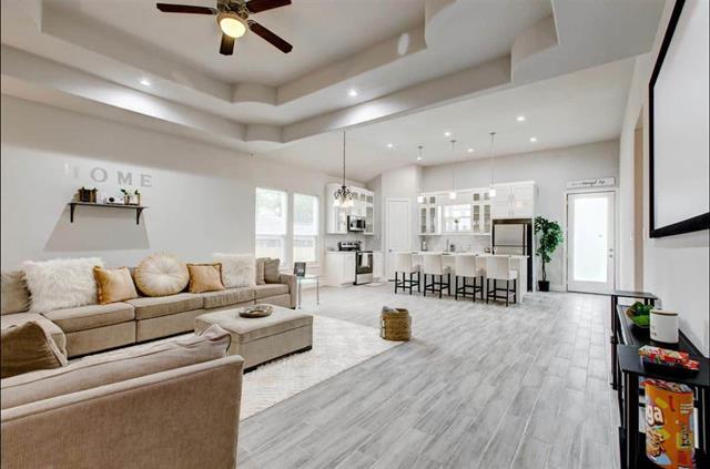 1418 Edgemont Ave in Dallas, TX - Building Photo - Building Photo