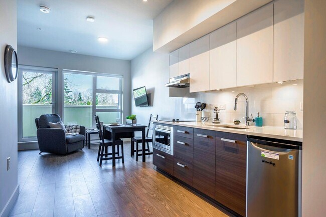 10928-10132 132 St in Surrey, BC - Building Photo - Building Photo